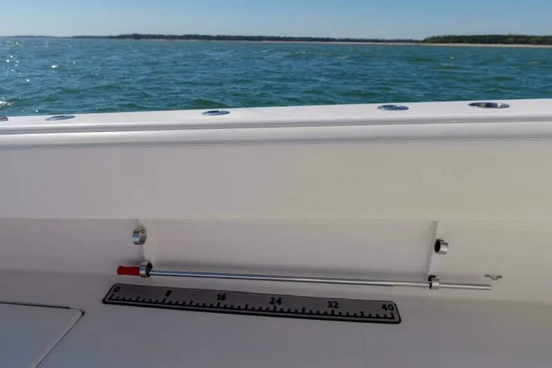 Slide: The Image of SeaHunter 38 Reel Escape- Gunwale 2023 SeaHunter CTS Reel Escape - 7654206