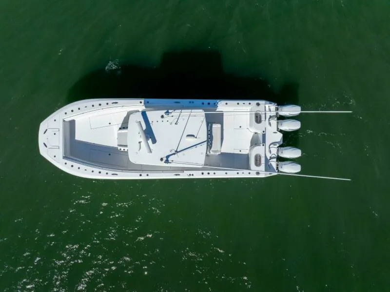 Slide: The Image of SeaHunter 38 Reel Escape- Profile 2023 SeaHunter CTS Reel Escape - 7654171