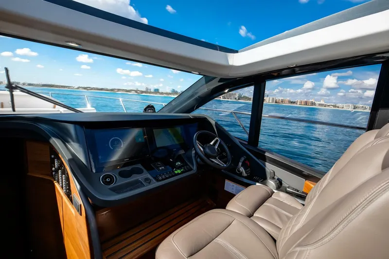 Slide: The Image of Princess V55 - Mermoo Too - Helm 2025 Princess V55 - Mermoo Too - 5968083