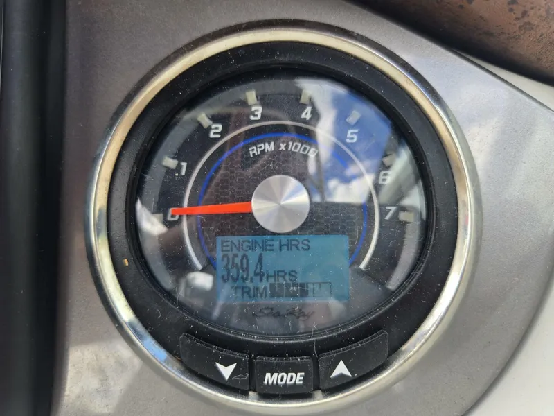 Slide: The Image of Sea Ray 270 Sundeck 2016 - 5968269