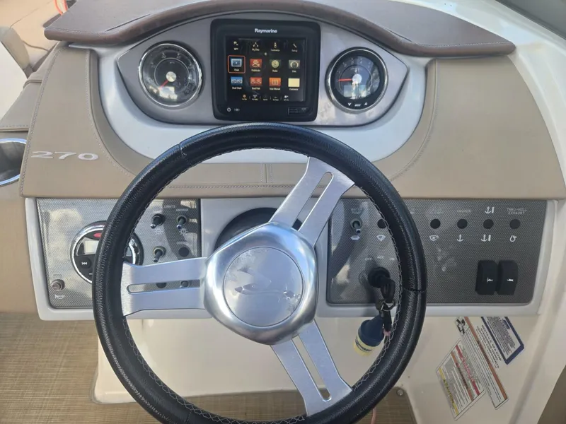 Slide: The Image of Sea Ray 270 Sundeck Outboard 2016 - 5968250