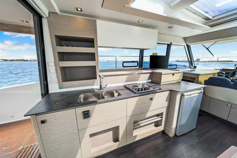 Slide: The Image of 2021 Fountaine Pajot MY4.S - Galley - 5995707
