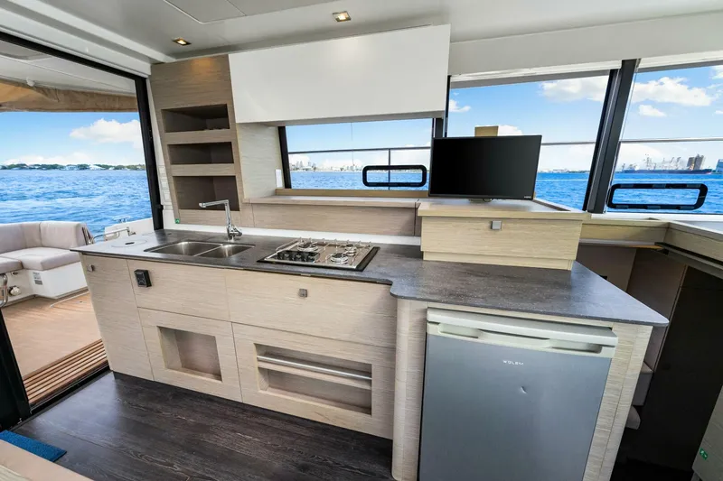 Slide: The Image of 2021 Fountaine Pajot MY4.S - Galley - 5995714