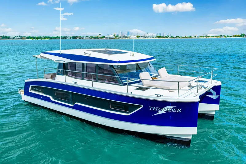 Slide: The Image of 2021 Fountaine Pajot MY4.S - Profile  - 5995566