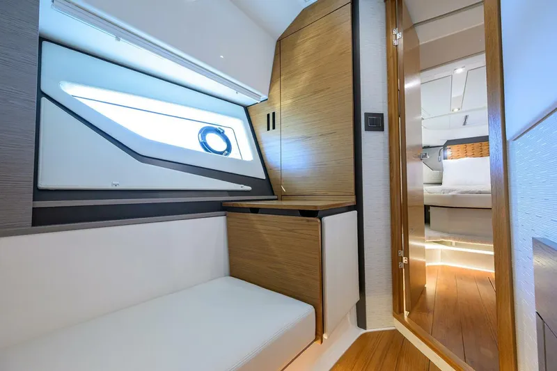 Slide: The Image of Tiara 43 - Cabin Seating 2022 43 Tiara 43 LE - 5968737