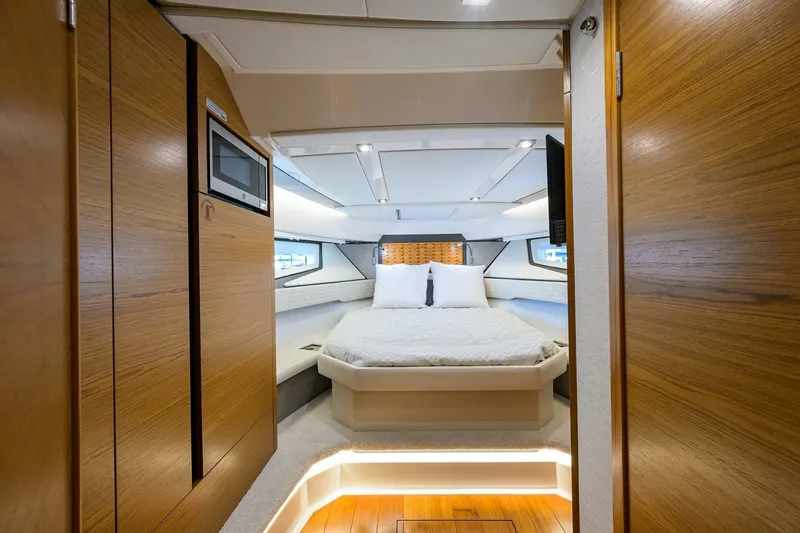 Slide: The Image of Tiara 43 - Interior Cabin Stateroom 2022 43 Tiara 43 LE - 5968372