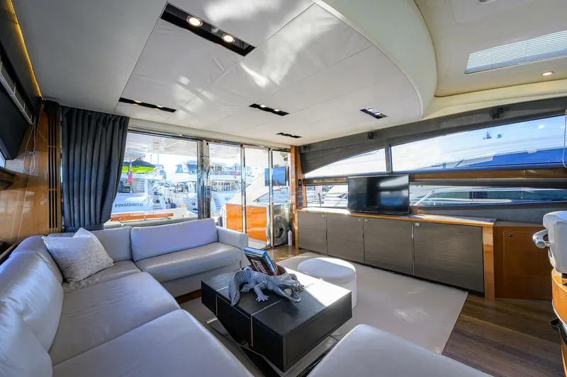 Slide: The Image of Princess 72 Joint Credit II - Interior Salon 2013 Princess 72 V72 Express Joint Credit II - 5968565