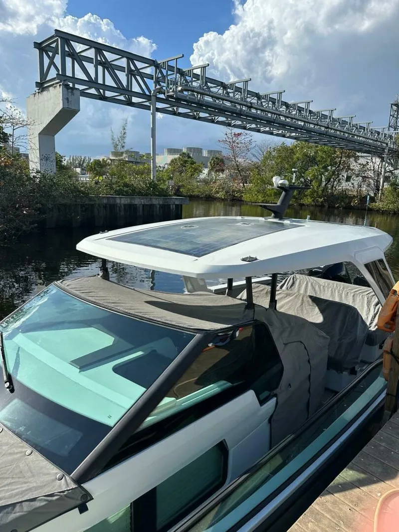 Slide: The Image of Saxdor 320 GTO 2023 - 5968915