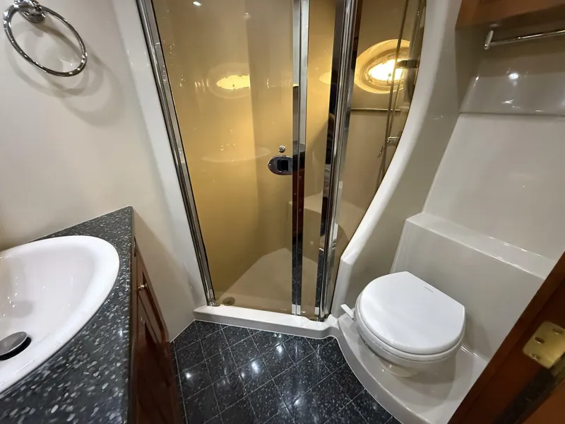 Slide: The Image of Cruisers 560 Express 2007 - 5968963