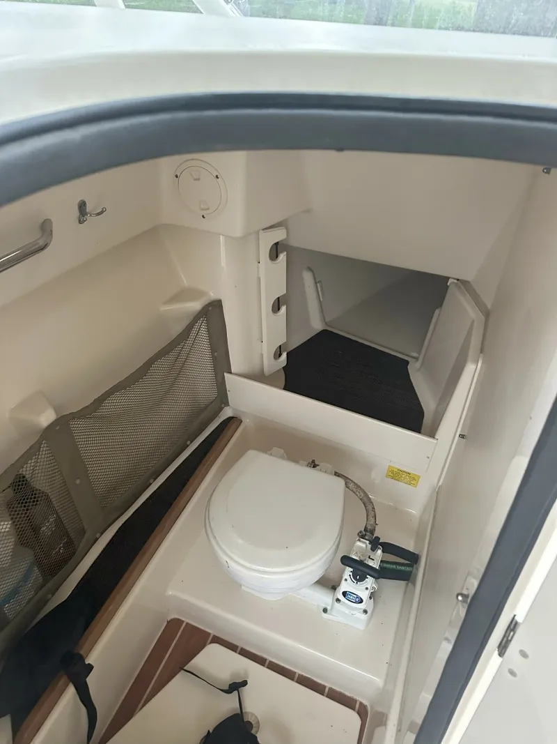 Slide: The Image of Grady-White 28 2018 - 6063643