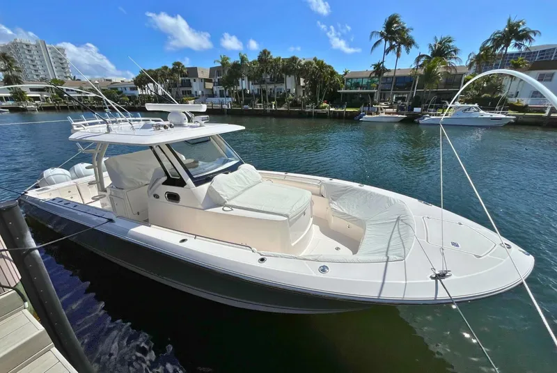 Slide: The Image of Pursuit 38 - PERSEVERANCE - Exterior 2019 Pursuit 38' S368 - PERSEVERANCE - 5969086