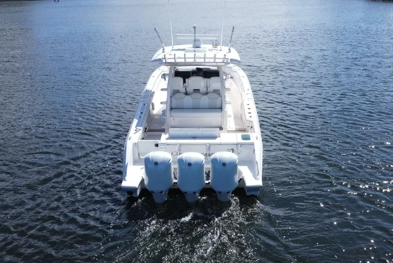 Slide: The Image of Pursuit 38 - PERSEVERANCE - aft Profile 2019 Pursuit 38' S368 - PERSEVERANCE - 5969026