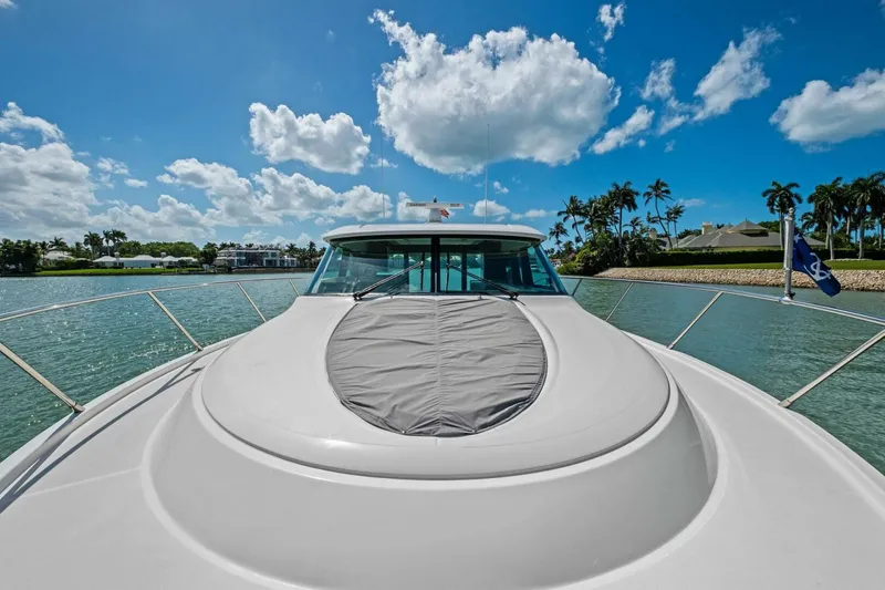 Slide: The Image of Tiara C44 2018 - 5984994