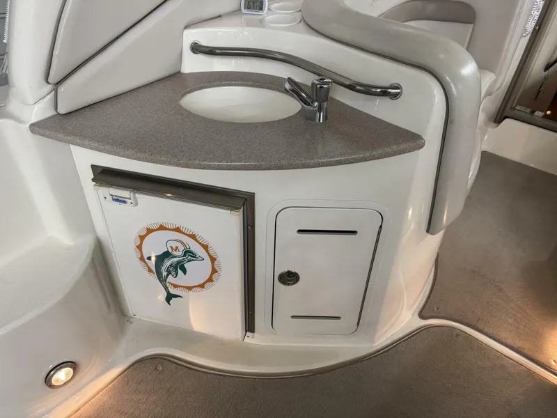 Slide: The Image of Sea Ray 320 Sundancer 2002 - 5991872