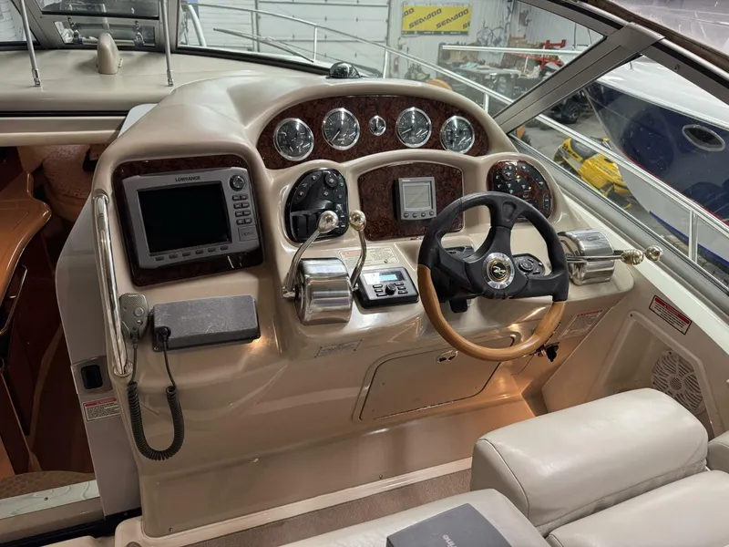 Slide: The Image of Sea Ray 320 Sundancer 2002 - 5991867