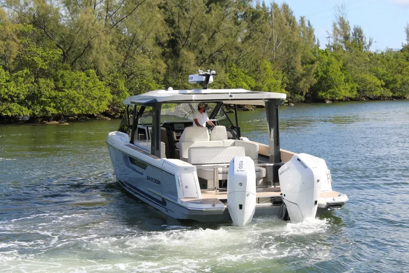 Slide: The Image of Saxdor 400 GTO 2025 - 5978649