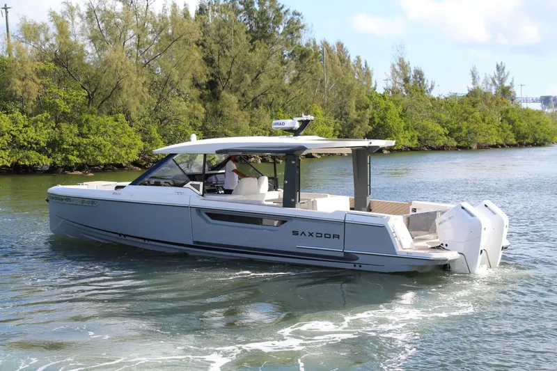 Slide: The Image of Saxdor 400 GTO 2025 - 5978652