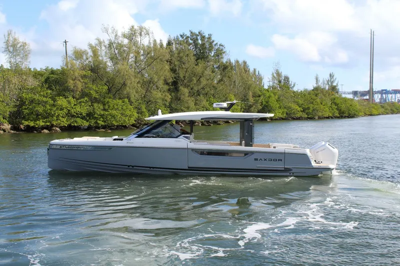 Slide: The Image of Saxdor 400 GTO 2025 - 5978655