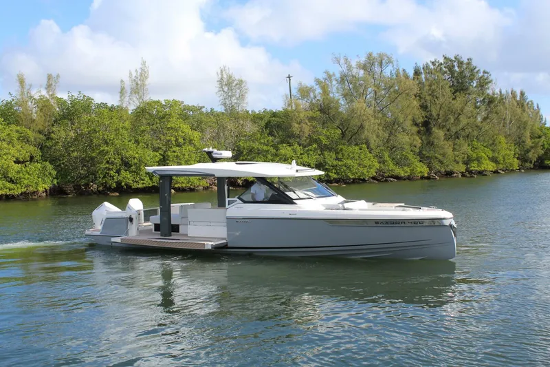 Slide: The Image of Saxdor 400 GTO 2025 - 5978673