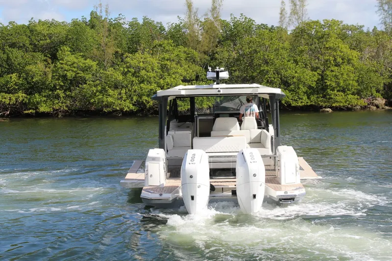 Slide: The Image of Saxdor 400 GTO 2025 - 5978687