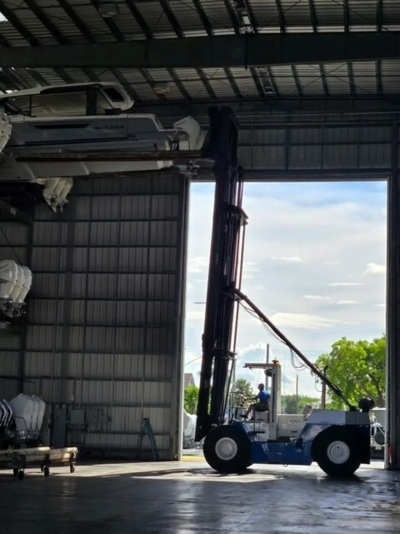 Slide: The Image of Saxdor 400 GTO 2025 - 6008991