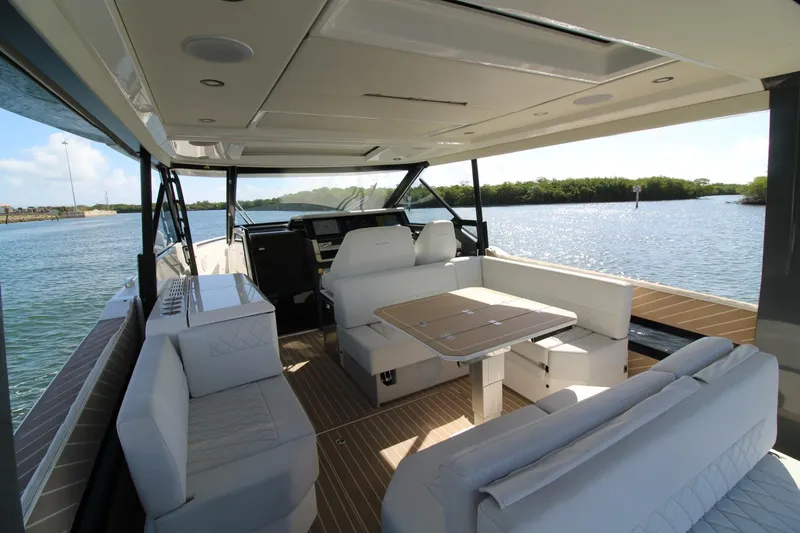 Slide: The Image of Saxdor SX400 GTO 2025 - 5978634