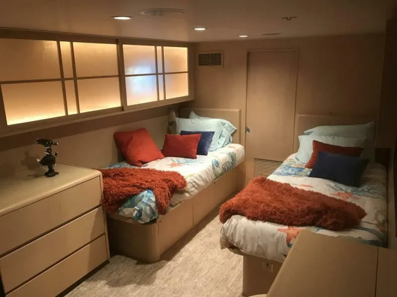 Slide: The Image of Starboard Twin Cabin   - 5969589