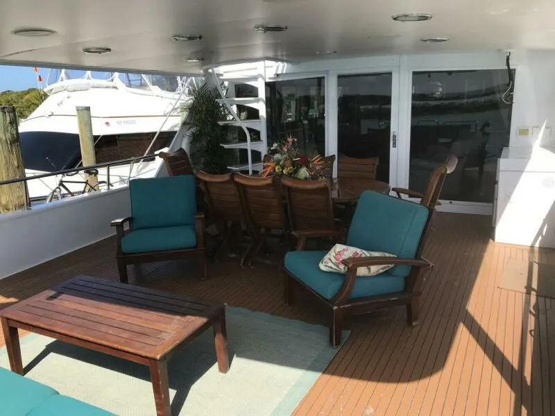 Slide: The Image of Aft Deck Seating     - 5969599
