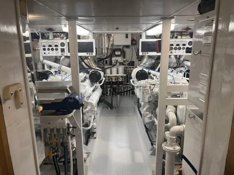 Slide: The Image of Engine Room Looking Aft - 5970099