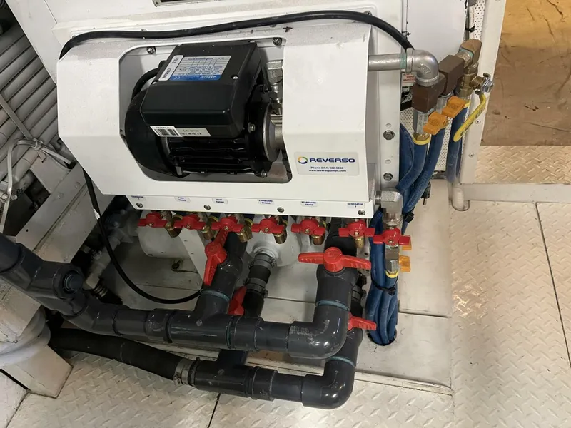 Slide: The Image of New Oil Change Pump - 5970091