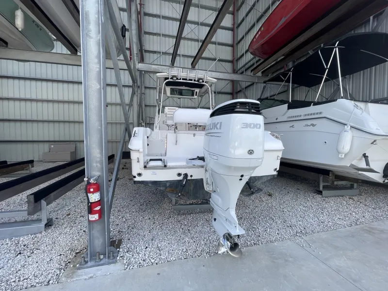 Slide: The Image of Robalo R235 Walkaround 2005 - 6043081