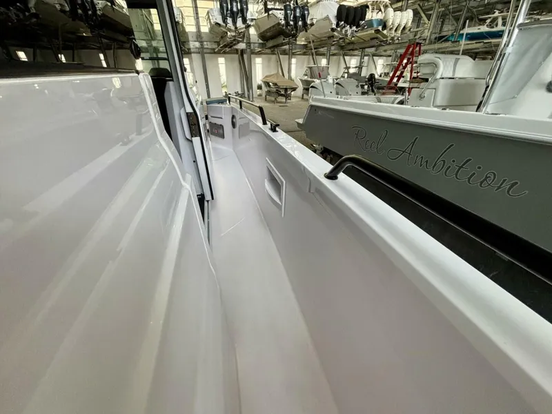 Slide: The Image of Axopar 37 XC Cross Cabin 2024 - 5970279