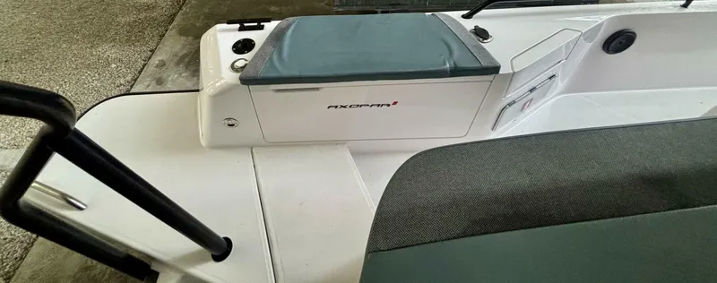 Slide: The Image of Axopar 37 XC Cross Cabin 2024 - 5970284