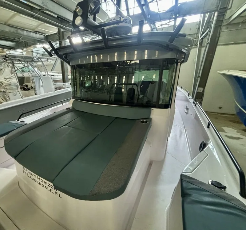 Slide: The Image of Axopar 37 XC Cross Cabin 2024 - 5970285