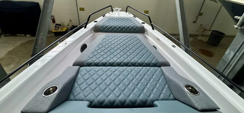 Slide: The Image of Axopar 37 XC Cross Cabin 2024 - 5970270