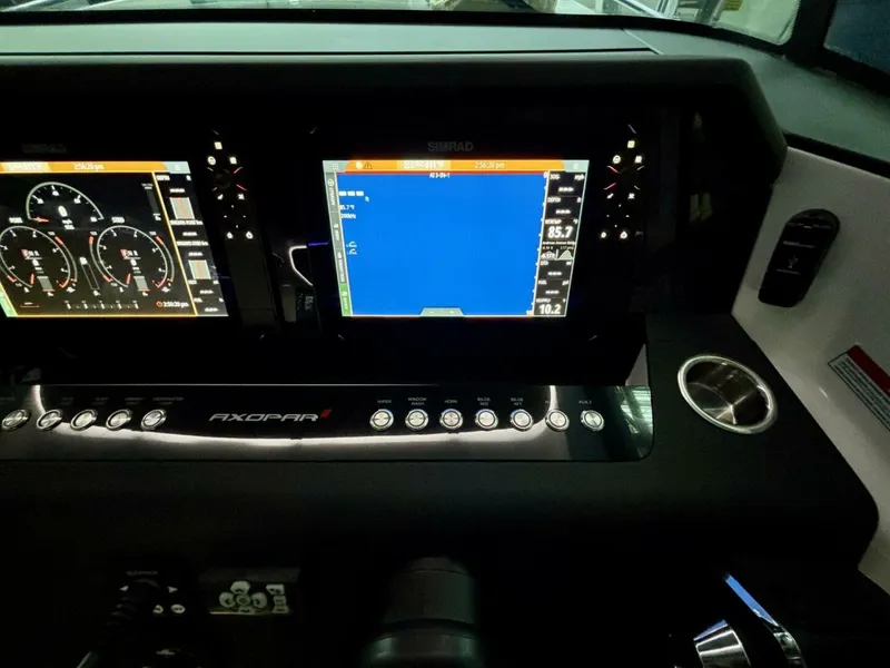 Slide: The Image of Axopar 37 XC Cross Cabin 2024 - 5970294