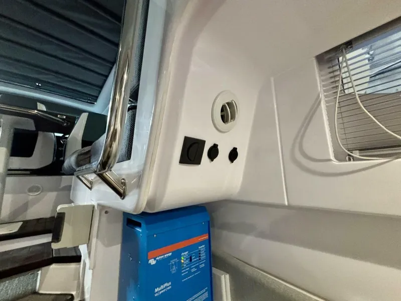 Slide: The Image of Axopar 37 XC Cross Cabin 2024 - 5970336