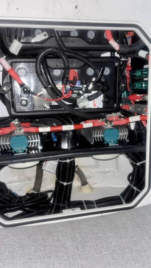 Slide: The Image of Axopar 37 XC Cross Cabin 2024 - 5970342