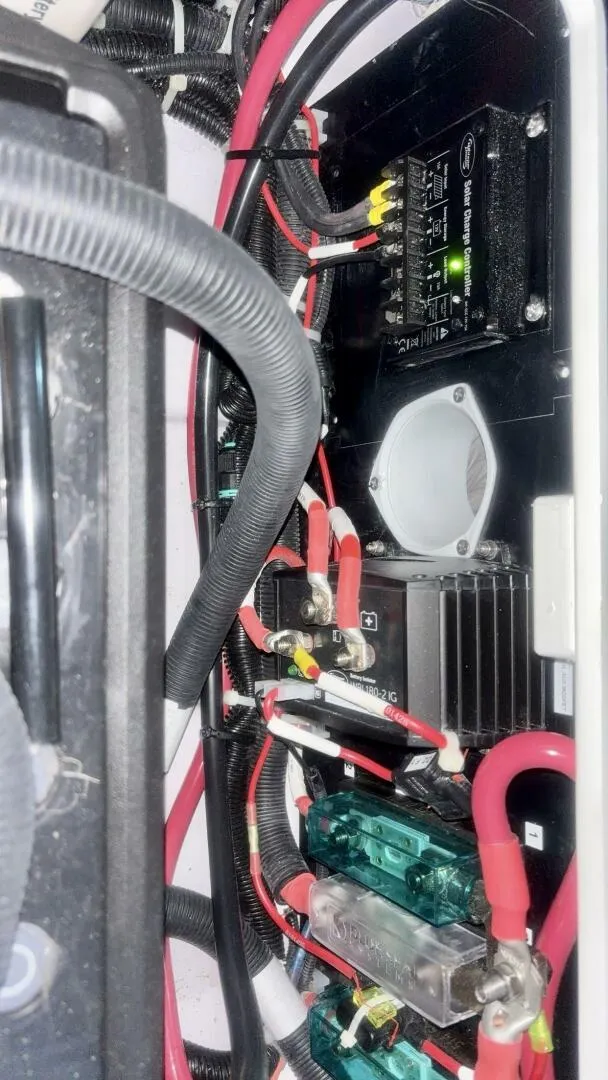 Slide: The Image of Axopar 37 XC Cross Cabin 2024 - 5970345