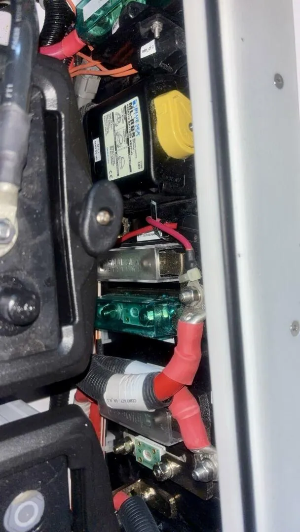 Slide: The Image of Axopar 37 XC Cross Cabin 2024 - 5970346