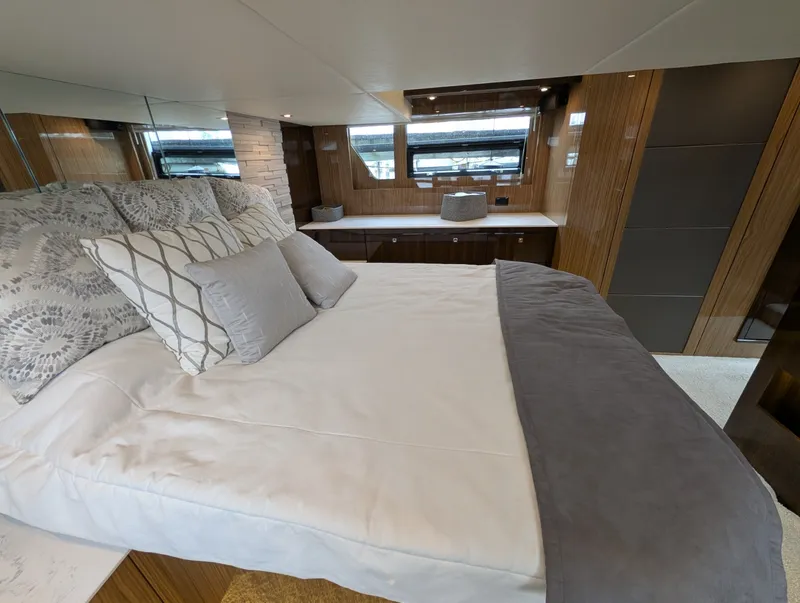 Slide: The Image of Cruisers 54 Cantius 2022 - 5970566