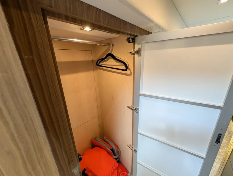 Slide: The Image of Cruisers 54 Cantius 2022 - 5970569