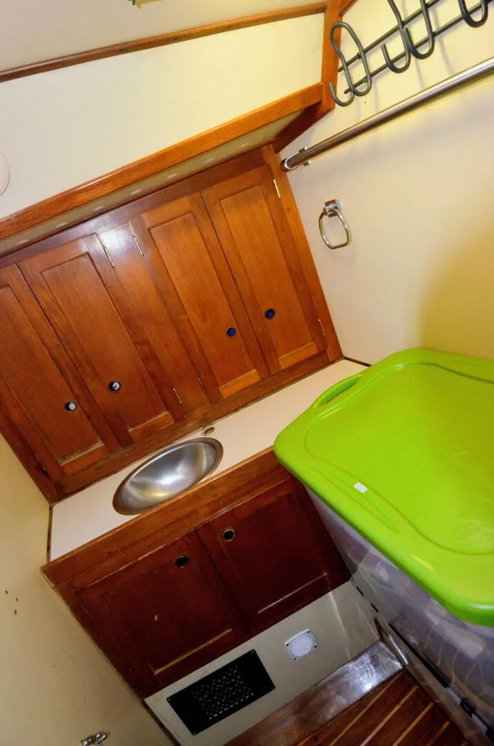 Slide: The Image of Nordic 44 1983 - 5980493