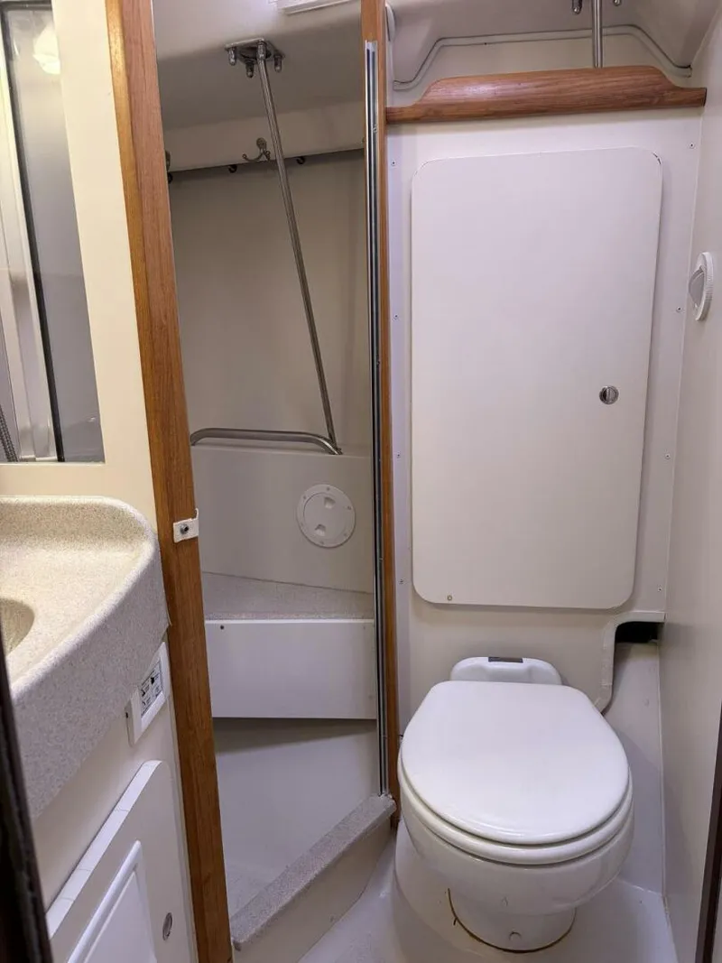 Slide: The Image of Catalina 36 MkII 2004 - 5970896