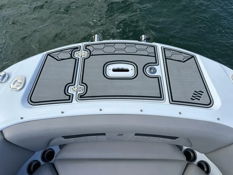 Slide: The Image of Four Winns HD8 OB 2022 - 5970796