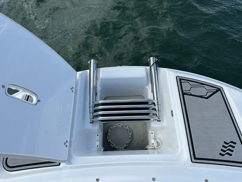 Slide: The Image of Four Winns HD8 OB 2022 - 5970797