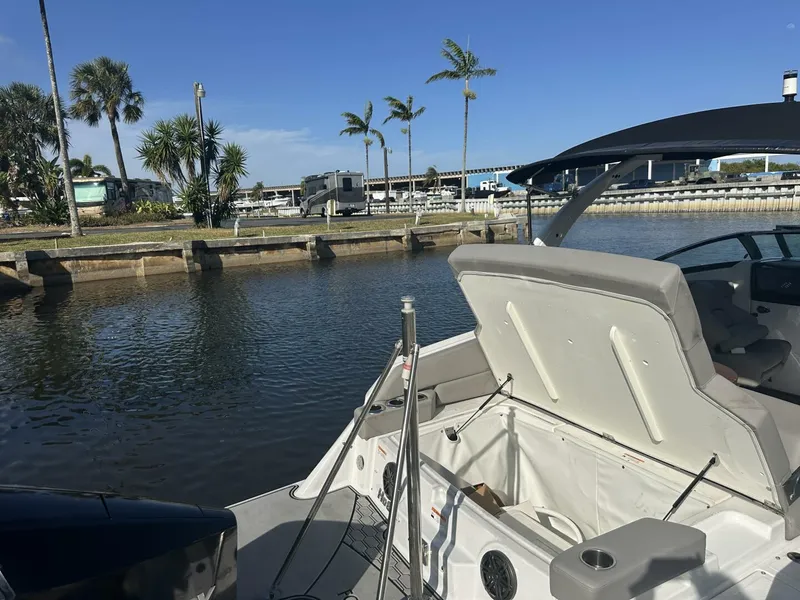 Slide: The Image of Four Winns HD8 OB 2022 - 5970881