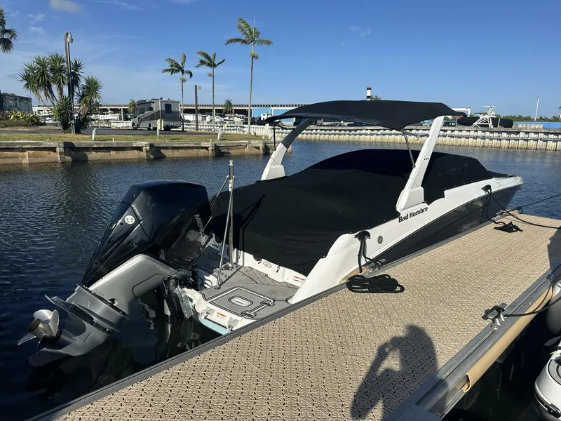 Slide: The Image of Four Winns HD8 OB 2022 - 5970883