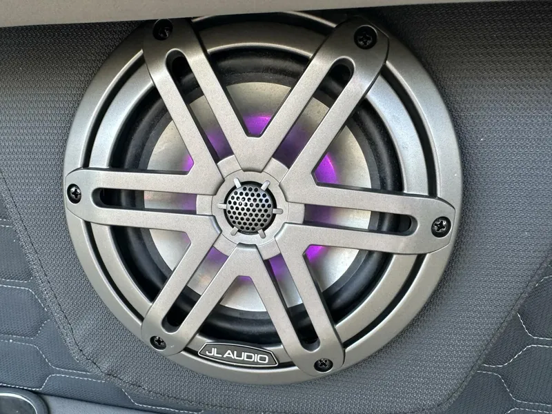 Slide: The Image of Four Winns HD8 OB 2022 - 5970894