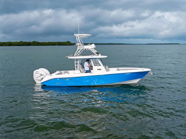 Slide: The Image of Everglades 335 Center Console 2022 - 43
